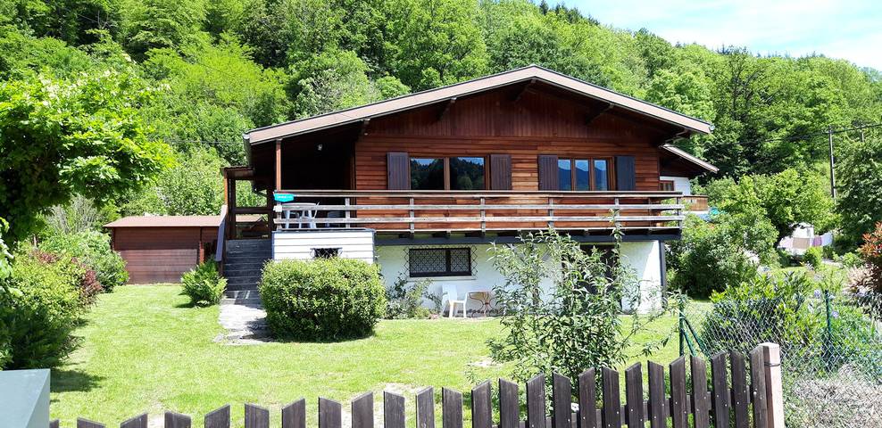 Chalet pour 4 personnes, avec Balcon ainsi que Terrasse et Jardin
