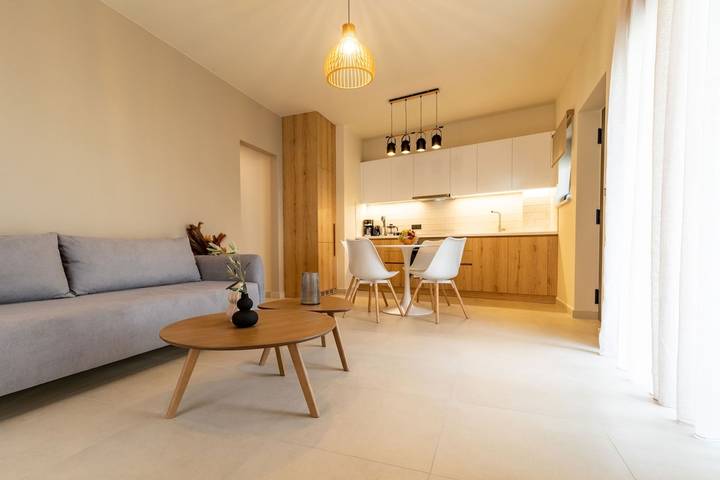 Ganze Wohnung, Ferienwohnung für 4 Personen mit Terrasse in Nafplio, Argolis
