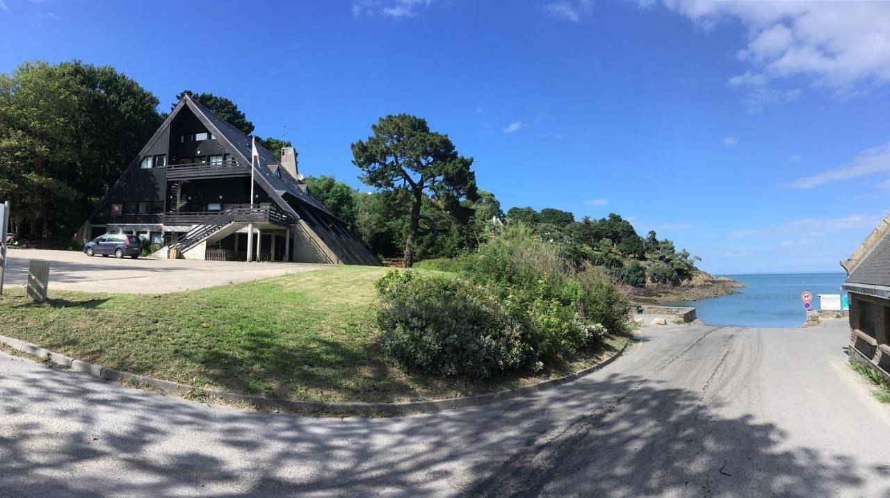 Auberge de Jeunesse Hi Cancale in Cancale, Baie du Mont-Saint-Michel