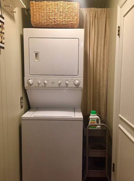 Ganze Wohnung, Komfort & Charme - Gehen Sie in die Stadt! in Hendersonville, Henderson County (NC)