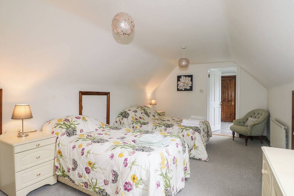 Ganze Wohnung, Miswells Cottages - Seeblick, Turners Hill in Turners Hill, West Sussex