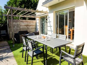 Location De Vacances pour 8 Personnes dans Plomeur, Région de Quimper, Photo 4