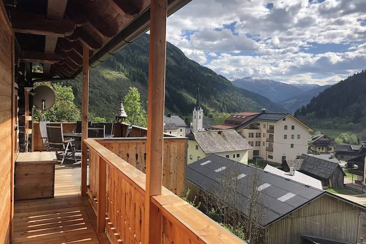 Ferienhaus für 7 Personen, mit Garten und Balkon
