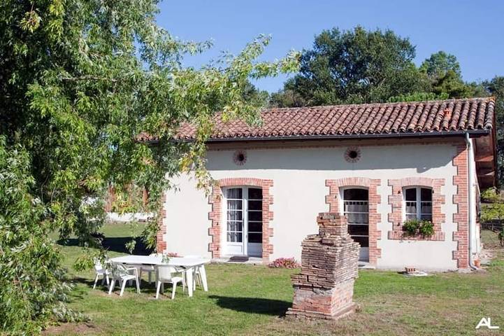 Location de vacances pour 4 personnes, avec Jardin à Taller