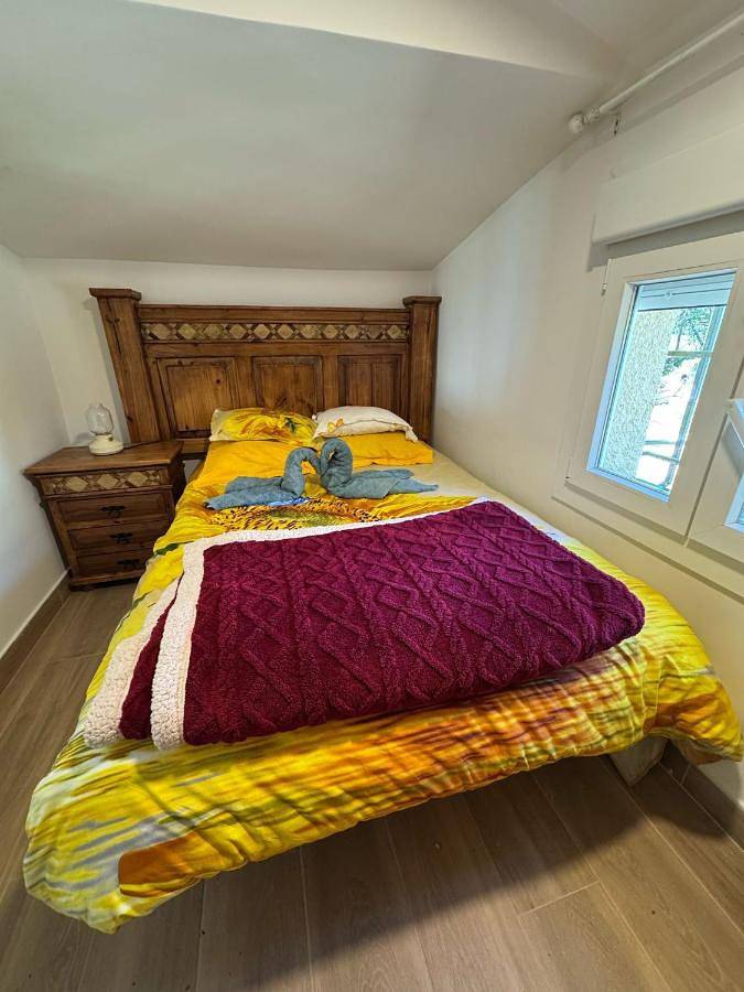 Casa rural para 2 personas, con jacuzzi y jardín, Se admiten mascotas en Sierra Norte - 4