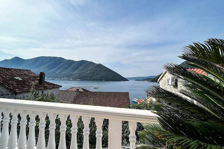 Casa de vacaciones para 7 personas, con terraza y jardín - 1