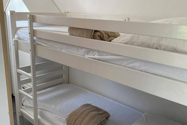 Location de vacances pour 4 personnes, avec jardin et piscine dans Plage des Boulassiers - 4