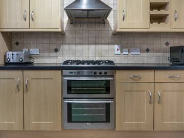 Glamping for 7 People in Belfast, County Antrim, Photo 2