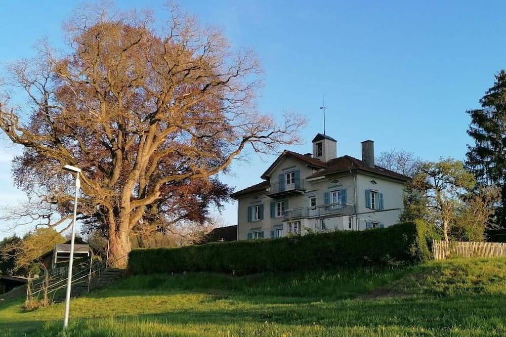 Ganze Wohnung, Studio Ferienwohnung - 38 m2- mit Gartennutzung in Bottighofen, Bodensee (Schweiz)
