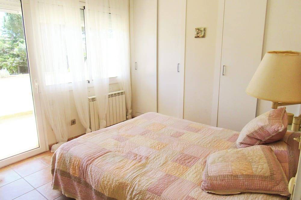 Family house 5 minutes from the beach in Calella de Palafrugell, Palafrugell