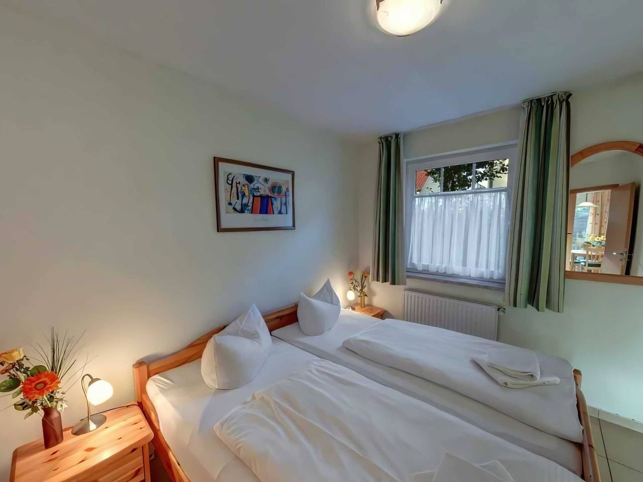 Ganze Ferienwohnung, Villa zur Sonneninsel, App. 01 - Villa zur Sonneninsel, App. 01 in Drei Kaiserbäder, Heringsdorf