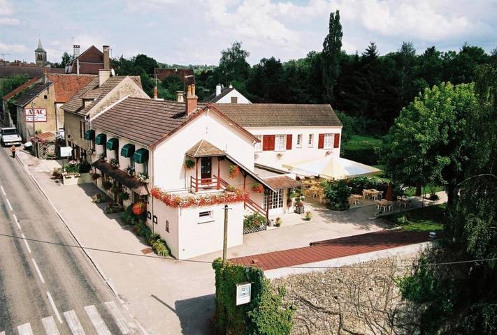Hôtel pour 2 personnes, avec jardin et terrasse à Pontaubert - 2