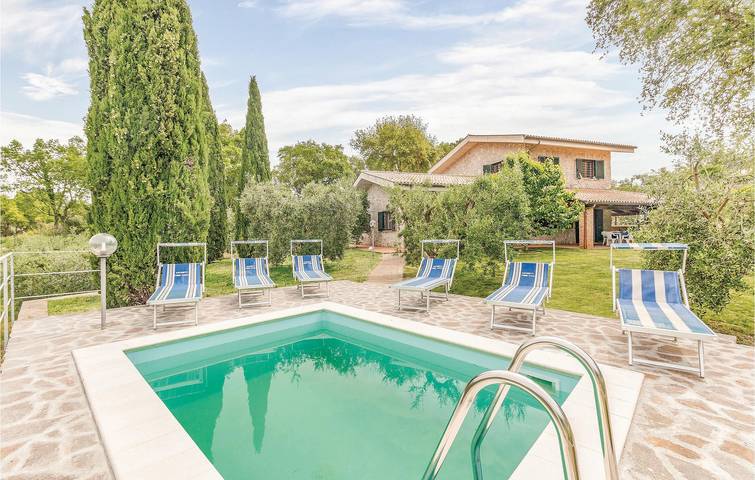 Ferienhaus für 10 Personen, mit Pool und Terrasse - 1