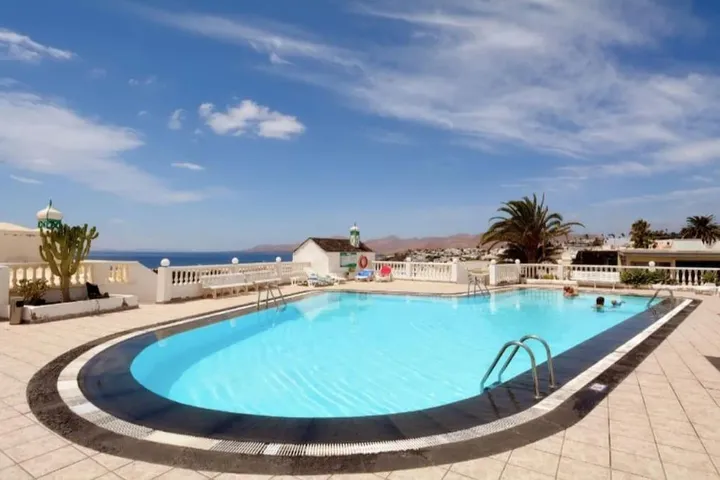 Holiday apartment for 4 people, with pool and garden as well as view - 1