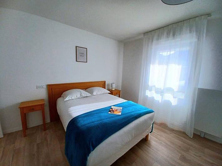 Appart’hôtel pour 3 personnes, avec piscine ainsi que jardin et sauna
