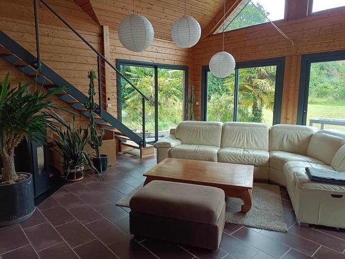 Location de vacances pour 7 personnes, avec terrasse et jardin à Raids