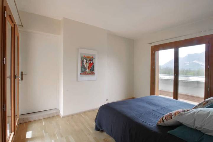 Location de vacances pour 10 personnes, avec balcon et jardin à Chanaz - 2