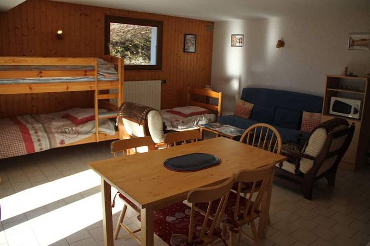 Apartment in the mountains and near Lake Annecy in Saint Ferréol, Région d'Annecy
