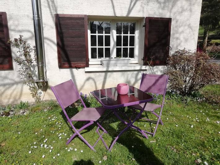 Gîte pour 2 personnes, avec jardin et terrasse dans le Jura - 2