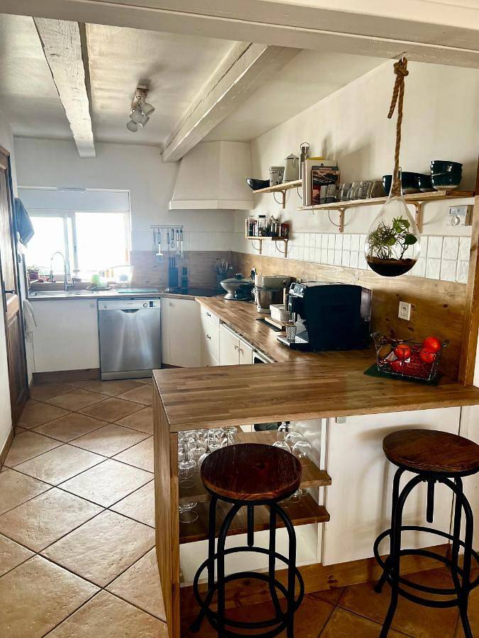 Gîte pour 6 personnes, avec Terrasse et Vue à Sainte-Tulle - 4