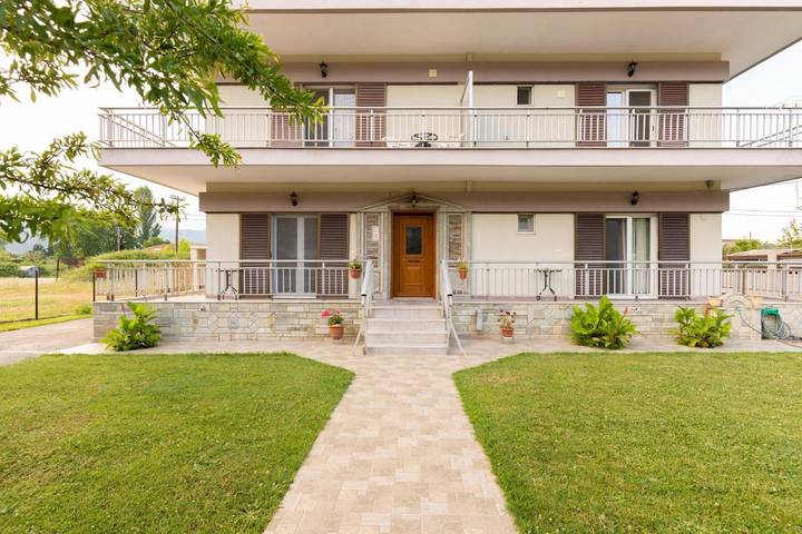 Gîte pour 5 personnes, avec jardin et balcon dans Stavros - 2