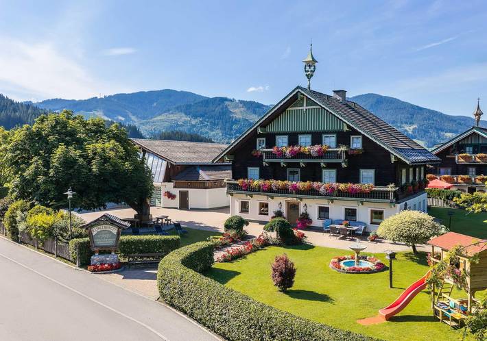 B&b voor 3 personen, with Balkon and Terras as well as Tuin in Flachau