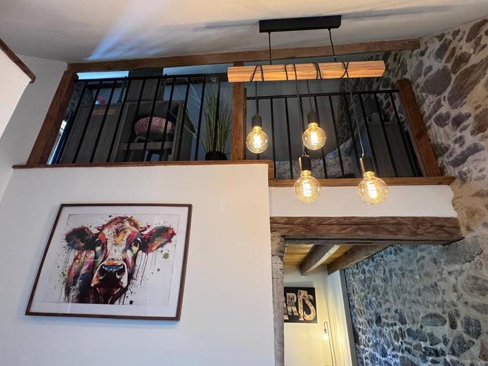 Location de vacances pour 3 personnes, avec Jardin et Vue à Saint-Pardoux-Corbier