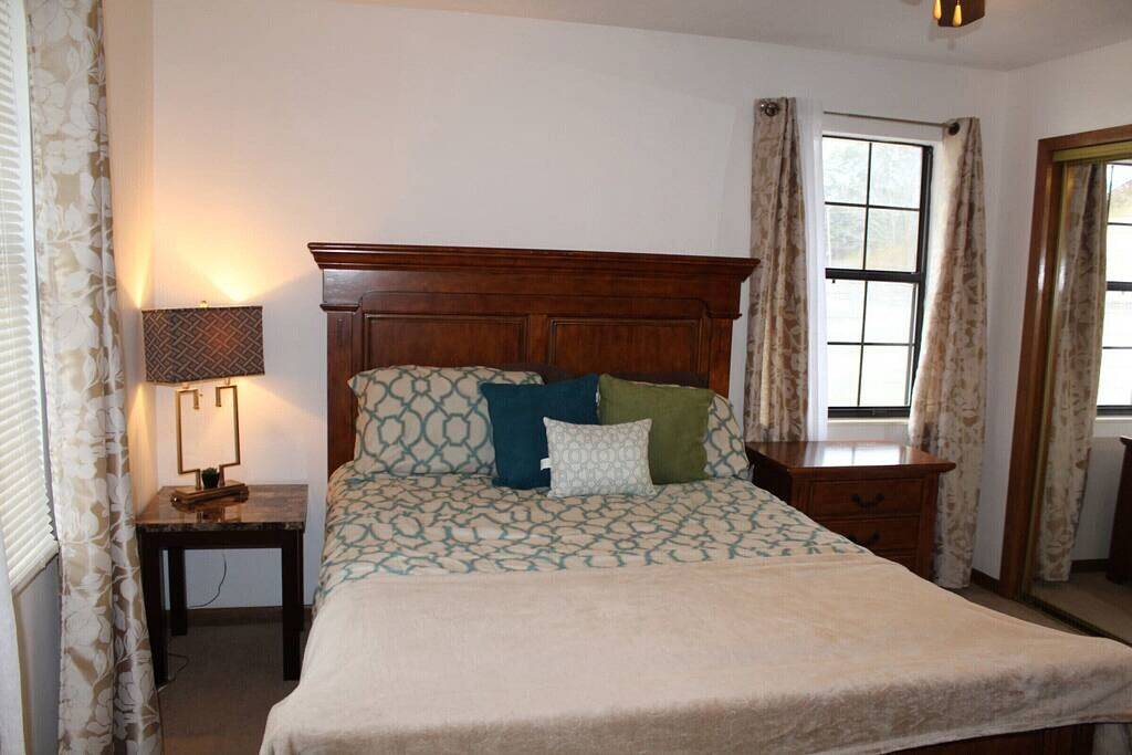 Sunrise Escape; Come enjoy breath taking sunrises! in Rhea County