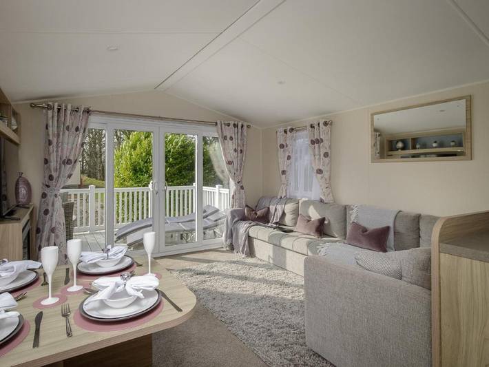 Glamping for 5 people, with Balcony and Terrace as well as Garden and Children pool in Ribble Valley