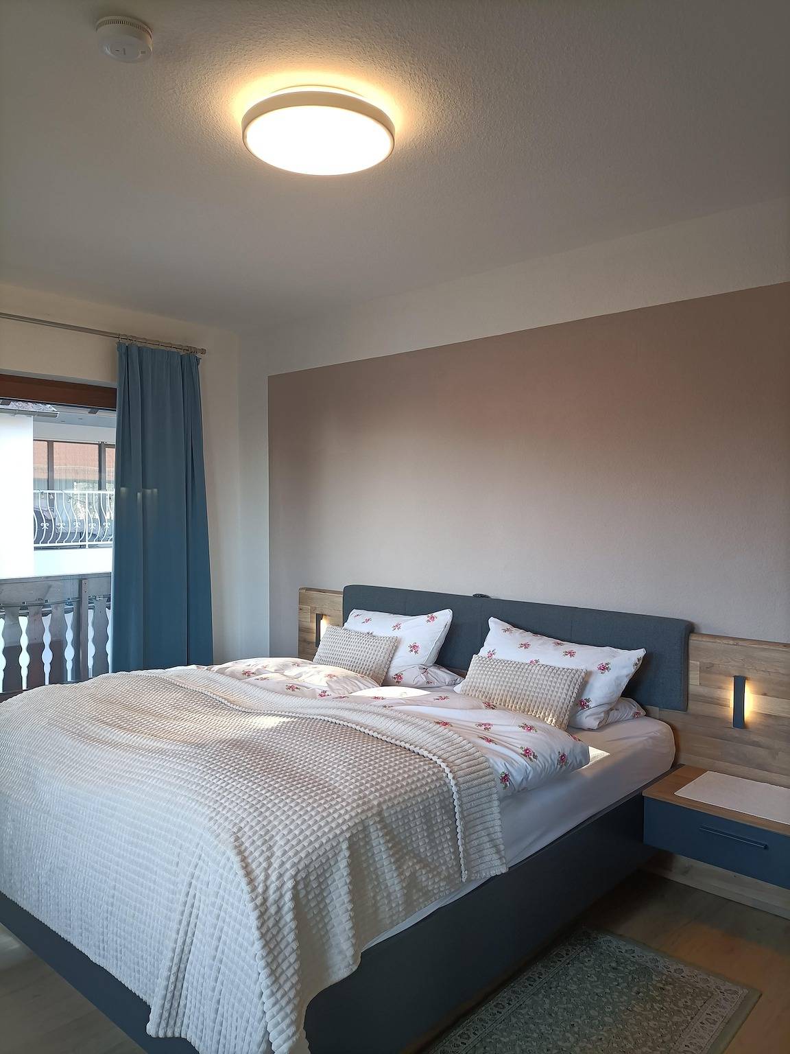 Doppelzimmer 2 in Neustadt an der Weinstraße, Deutsche Weinstraße