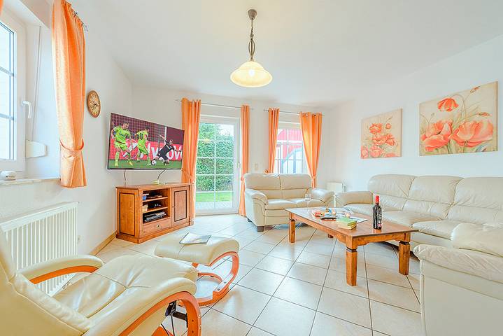 Ferienhaus für 6 Personen, mit Terrasse und Garten in Zingst - 3