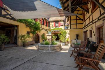 Gîte pour 4 personnes, avec vue et jardin à Saint-Hippolyte