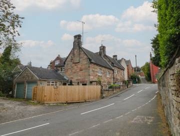 Cottage for 6 People in Alton Towers, Staffordshire, Photo 1