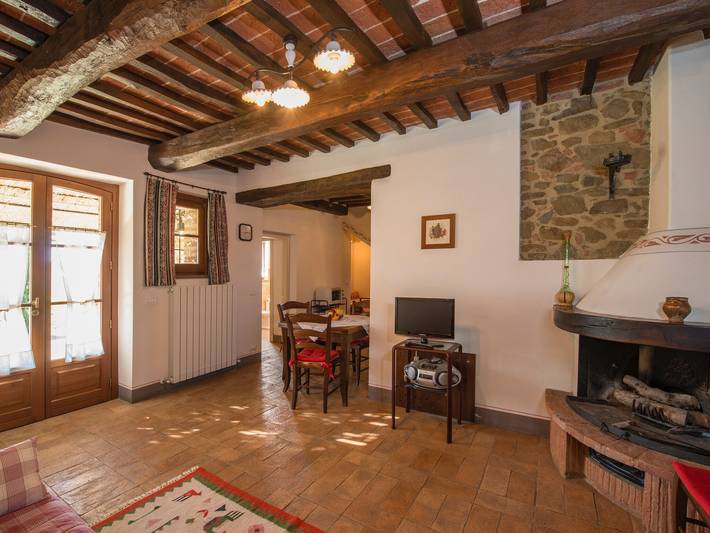 Farmhouse in Città della Pieve with Pool in Città della Pieve, Perugia Province