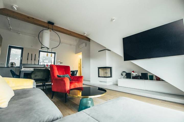 Ferienwohnung für 4 Personen, mit Balkon und Terrasse sowie Garten und Ausblick in Plettenberg