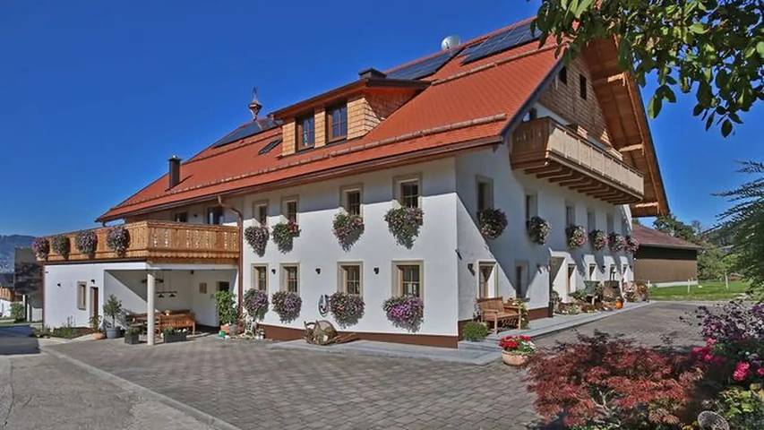 Ferienwohnung für 4 Personen, mit Garten