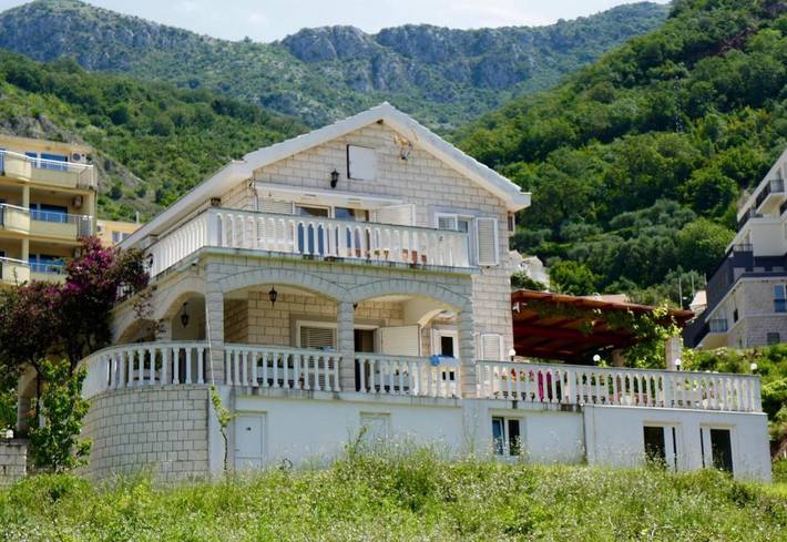 Ferienhaus für 8 Personen, mit Garten und Meerblick, mit Haustier in Montenegro - 2