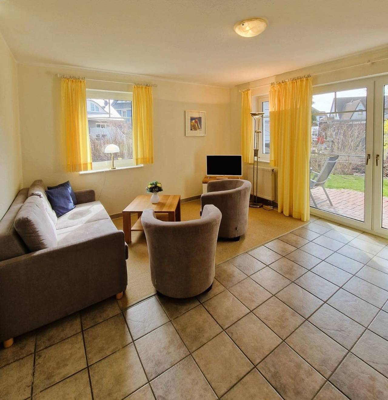 Ganze Wohnung, Gemütliche Ferienwohnung in einem Appartementhaus in Strandnähe in Ostseebad Zingst, Zingst