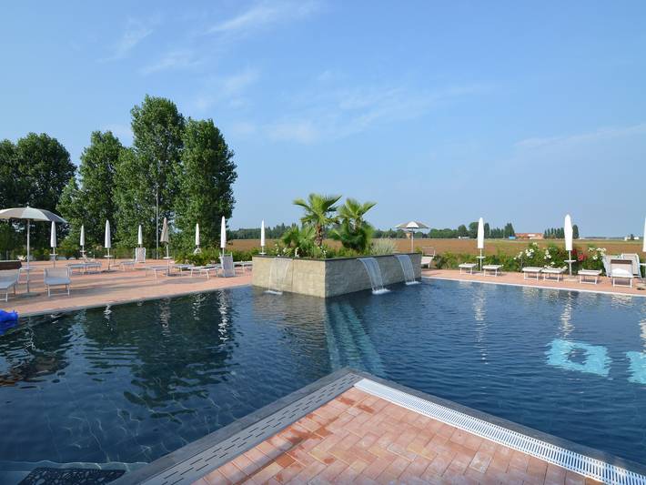 Ganze Wohnung, Haustierfreundlicher Kurzurlaub mit Pool in Codigoro, Ferrara Provinz