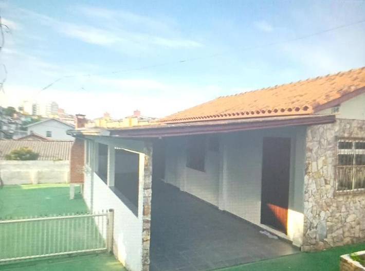 Casas e apartamentos de temporada para 4 pessoas, com jardim em Capoeiras