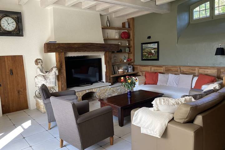 Gîte pour 2 personnes, avec jardin à Entraygues-sur-Truyère - 3