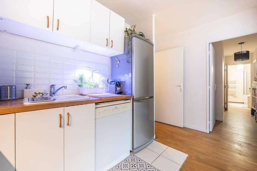 Appartement entier, One-Bedroom Apartment in Les Lilas, Seine-Saint-Denis