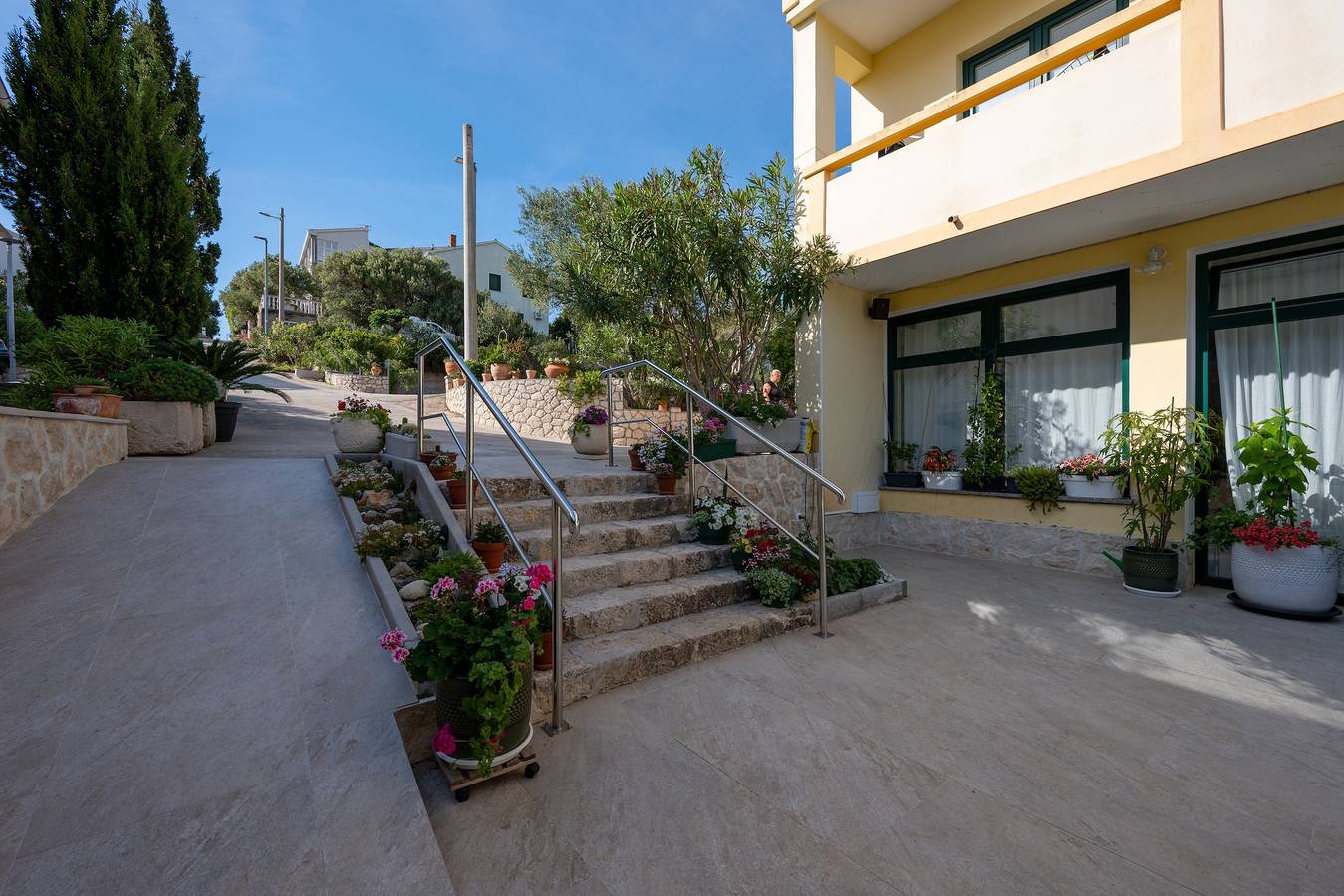 Soba s terasom i pogledom na more Jakišnica, Pag S-4053-c in Novalja, Otok Pag
