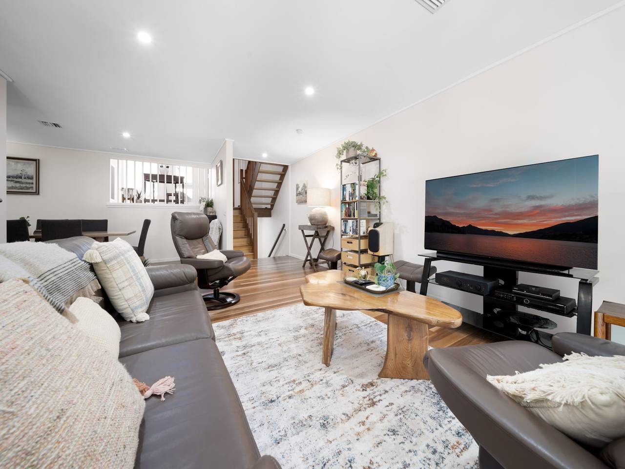 Holiday Home for 4 People in South Canberra, Canberra