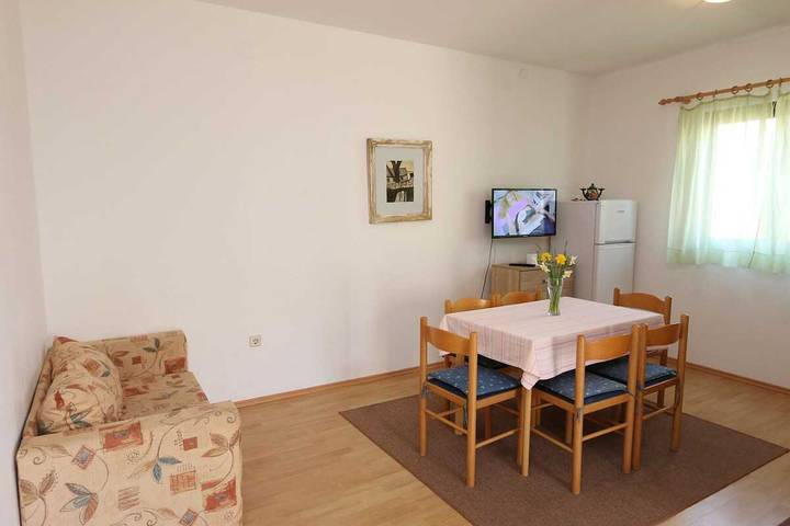 Ferienwohnung für 4 Personen, mit Terrasse in Silo (Krk) - 3