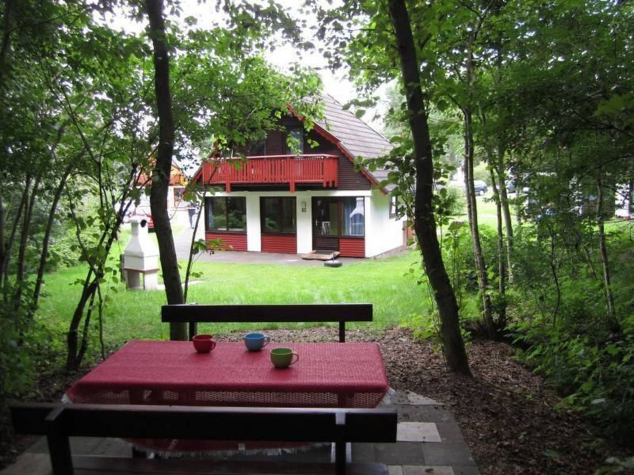 Familienfreundliches Ferienhaus mit Kamin in Silbersee, Frielendorf