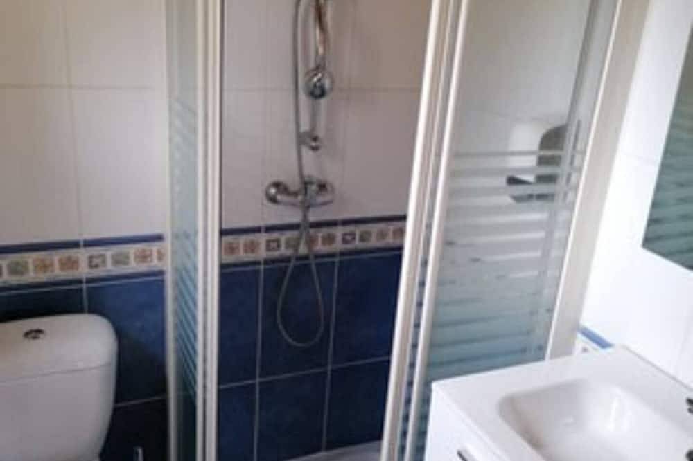 Apartamento entero, Estudio en Sarlat, para una pareja en busca de calma in Sarlat-la-Canéda, Périgord Noir