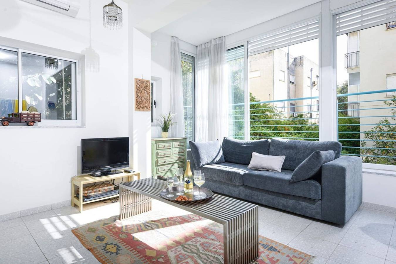 Entire apartment, Tranquil Garden Retreat in Tel Aviv, Tel Aviv District