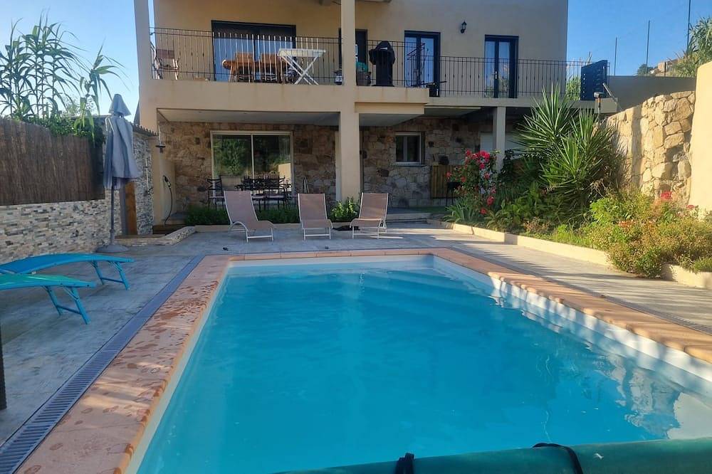 Villa pour 8 Personnes dans Sant Ambroggio, Lumio