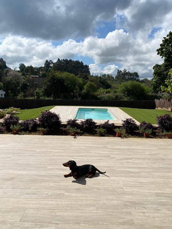 Chalet para 8 personas, con vistas además de jardín y piscina en Rías Altas - 2